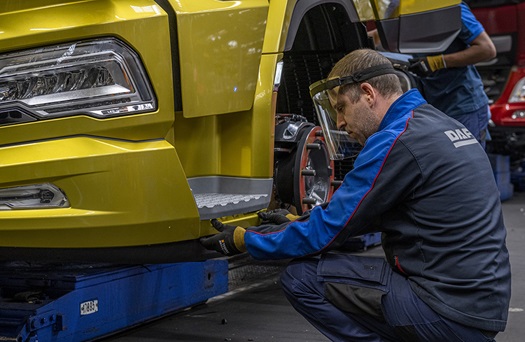 DAF-Trucks-Eindhoven-truck-factory-02-teaser