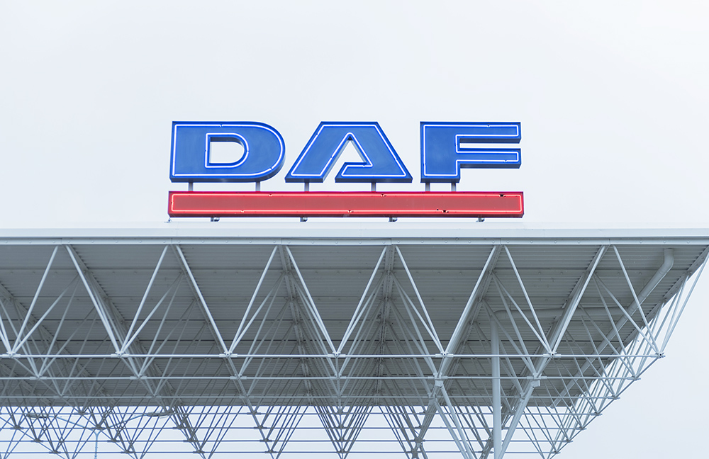 DAF-Trucks-entrance-daf-logo