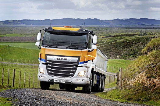 2021063-DAF-CF-FAT-6x4-Sleeper-Cab