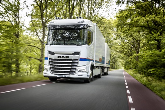 2022093-DAF-XG-FA-4x2-PACCAR-MX-11