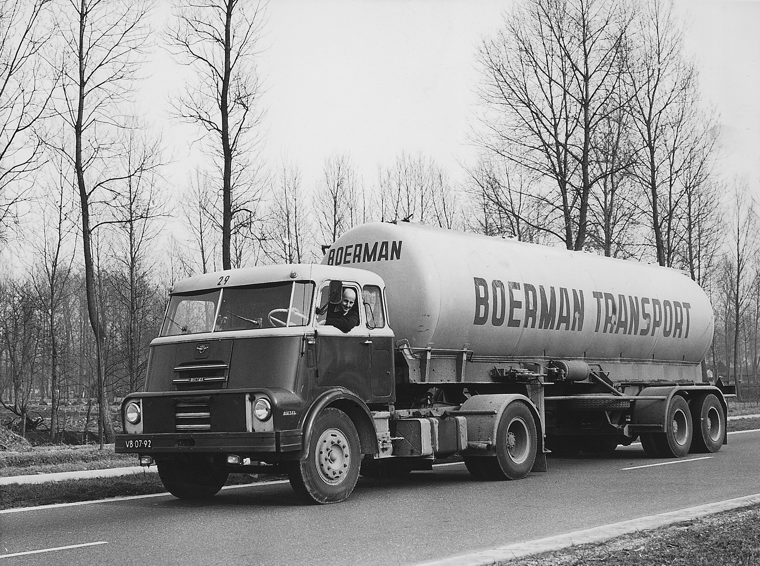 DAF Trucks – 90 Jahre innovative Transportlösungen- DAF Trucks Deutschland  GmbH