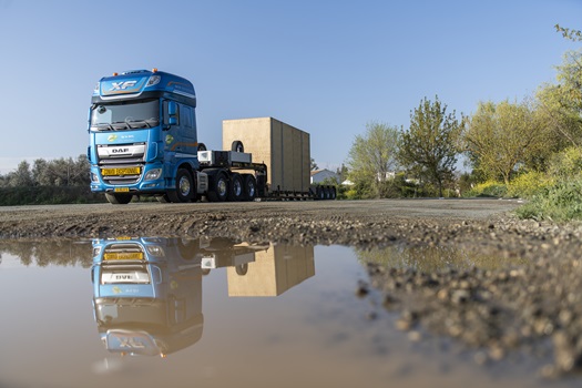66-DAF-XF-530-FTM-8x4