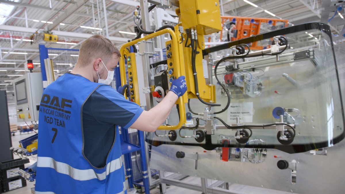 DAF employee