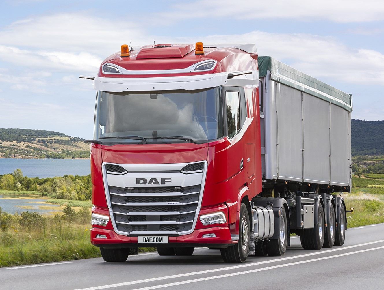 PACCAR Achieves Good Quarterly Revenues and Profits - DAF Trucks N.V.