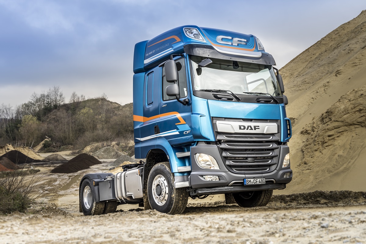 DAF Trucks N.V. on X: Do you want to feel the wind blow through your hair?  Or sleep under the stars? Our brand new DAF CF Convertible offers you all  you ever