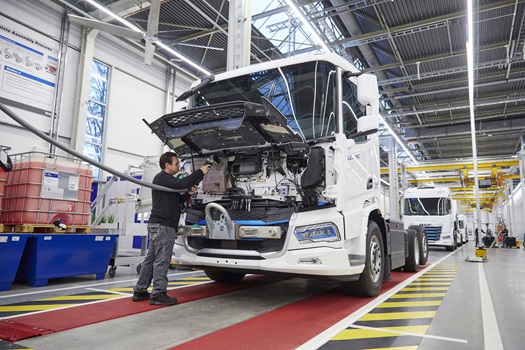 1302-Electric-Truck-Assembly