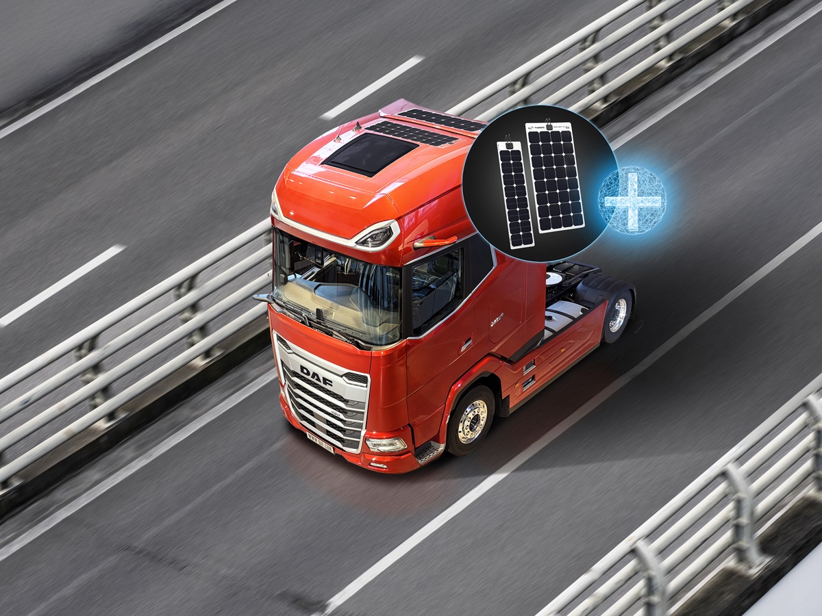 solar-panels-on-trucks-less-fuel-less-degradation-01 Panouri solare pe camioane: mai puțin combustibil, mai puțină degradare