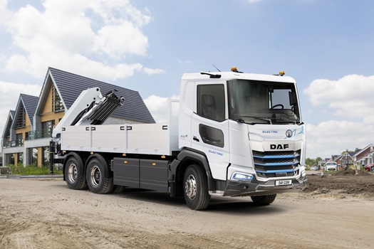 DAF-expands-range-of-electric-trucks-02